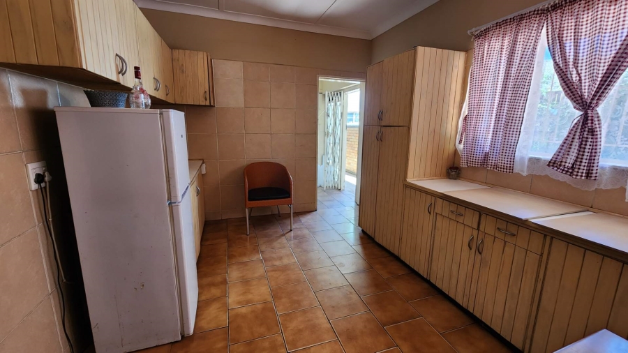 5 Bedroom Property for Sale in Dan Pienaar Free State